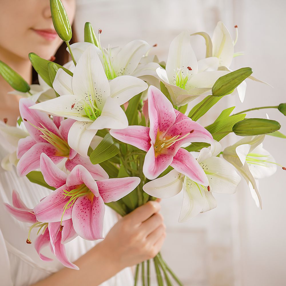 Real Touch Lily with Flower Bud
